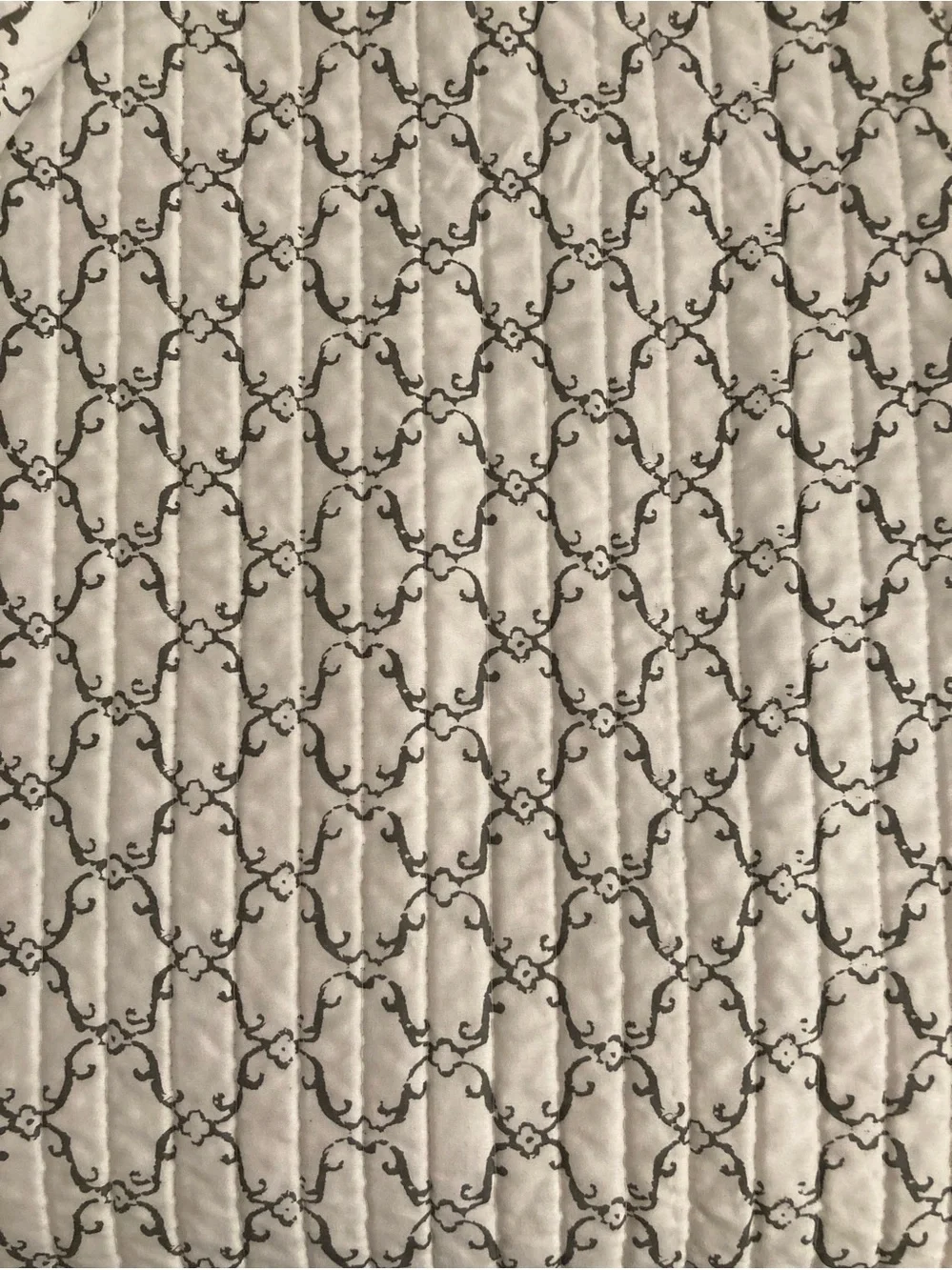 The Unbranded Brand quilted queen